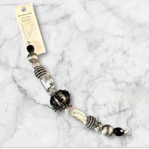 Jessie James vintage family black bead strand 7 inch